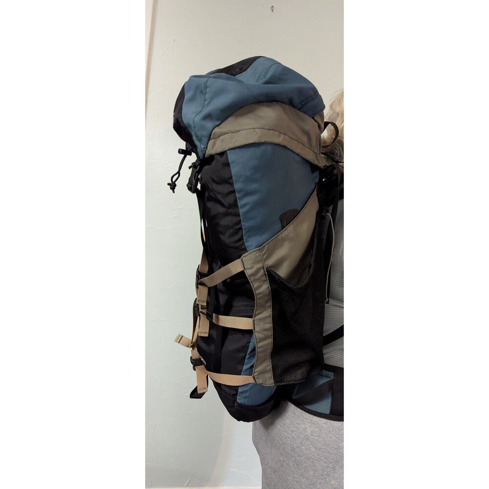 REI Rising Star Backpack, Clean,All Straps Intact - Picture 6 of 8